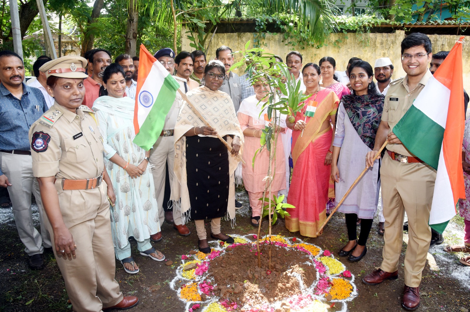 icds eluru